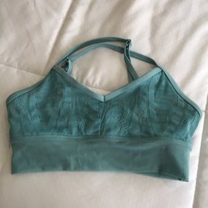 Re-posher Alo Aria Bra